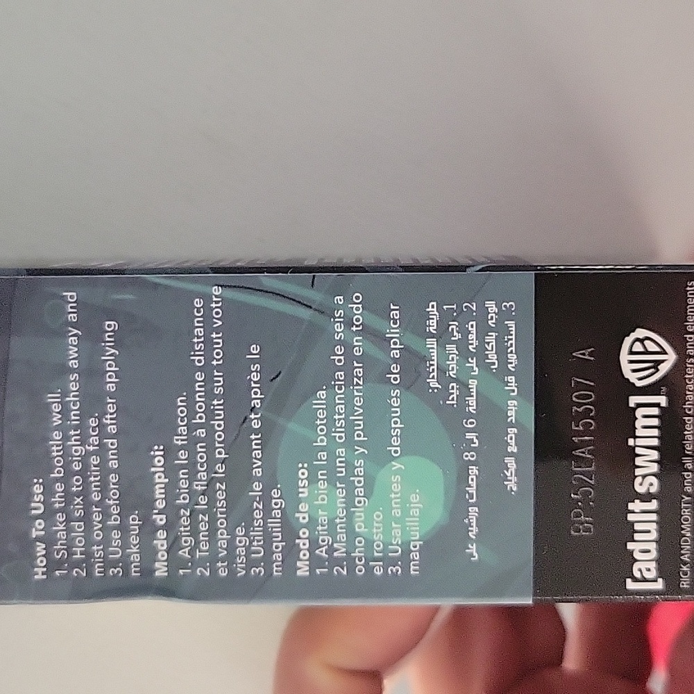 Glam Green Pickle Rick Setting Spray - Picture 4 of 5